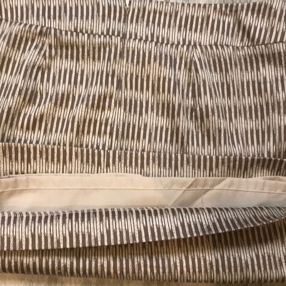 Loft tan and cream size 2 skirt - Picture 4 of 4